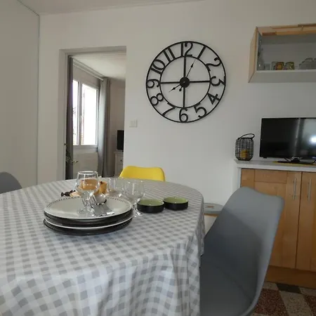 Holiday home Maison De A - 4 Pers, Proche Foret, Terr., Animaux Ok - Fr-1-540-281